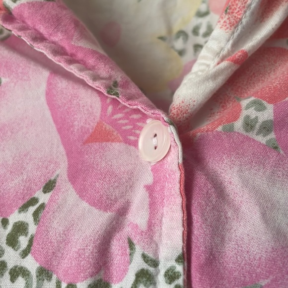 Vintage Classic Elements pink and yellow floral short sleeve button blouse - Picture 5 of 8